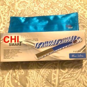 CHI Smart Titanium Straightener with carrying case- Blue Zebra